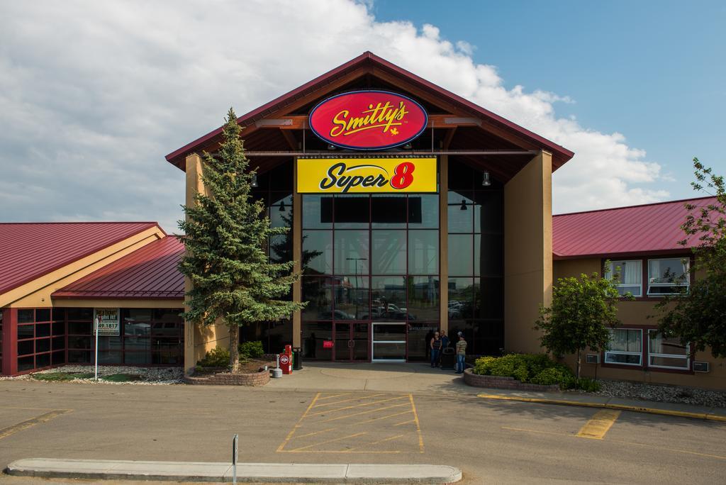 Super 8 By Wyndham Sherwood Park/Edmonton Area Extérieur photo