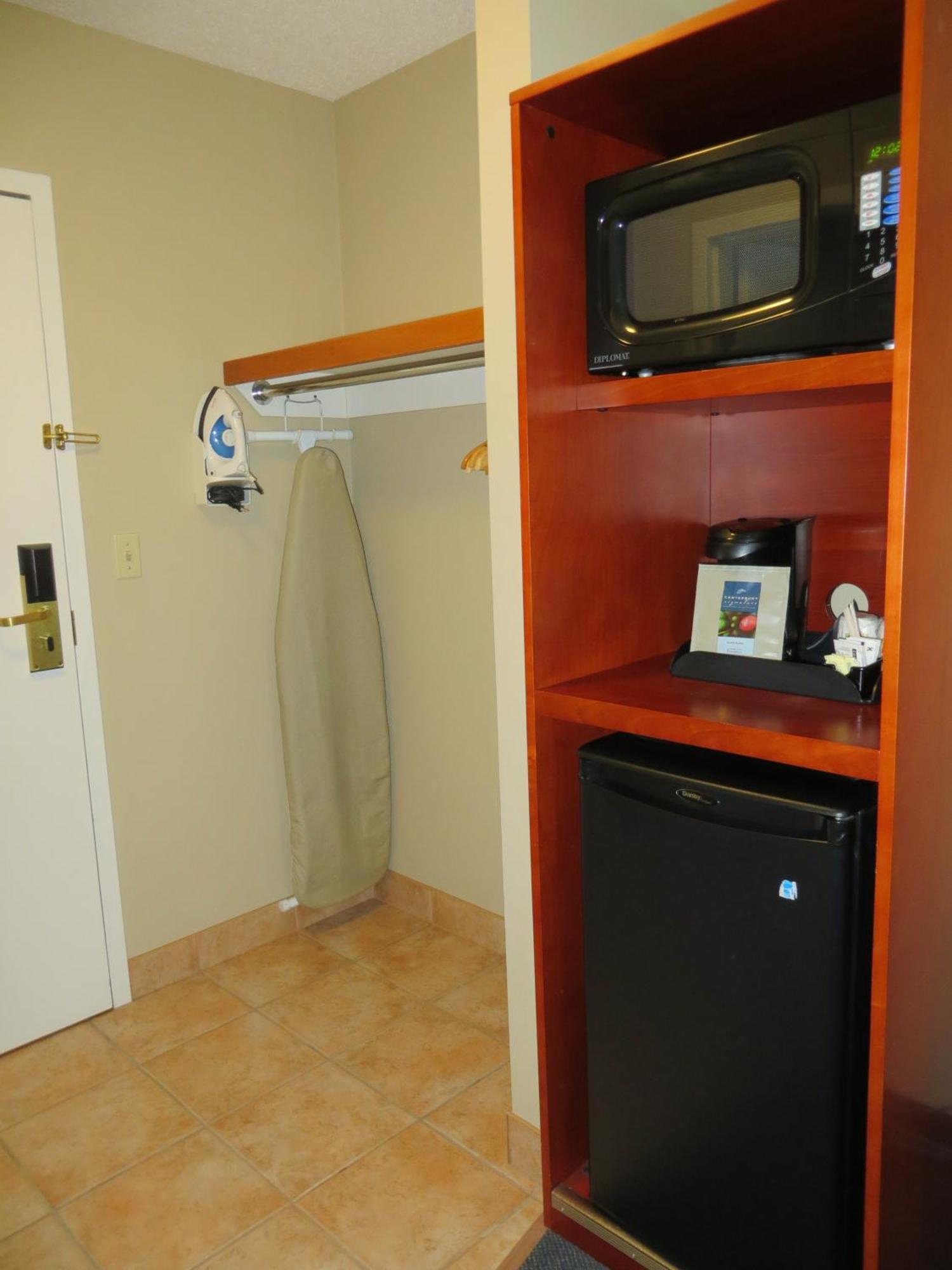 Super 8 By Wyndham Sherwood Park/Edmonton Area Chambre photo