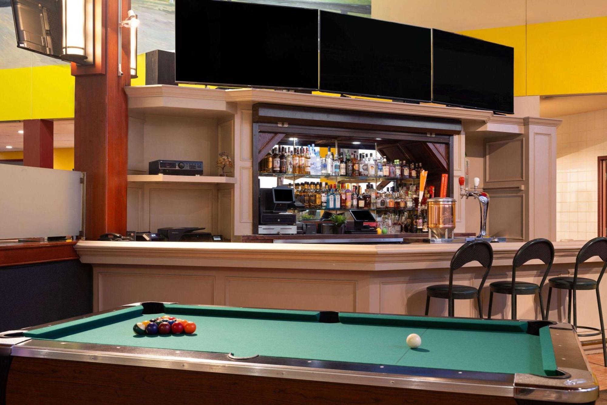 Super 8 By Wyndham Sherwood Park/Edmonton Area Extérieur photo