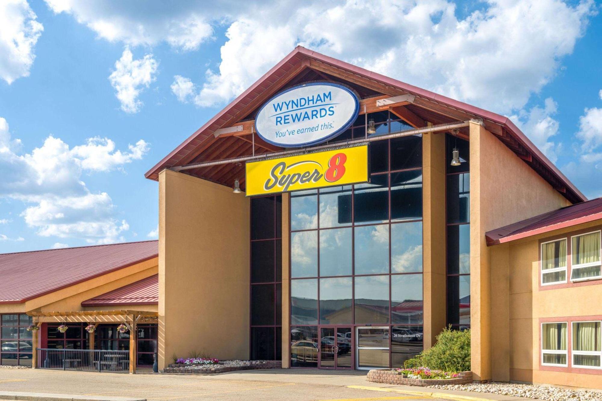 Super 8 By Wyndham Sherwood Park/Edmonton Area Extérieur photo
