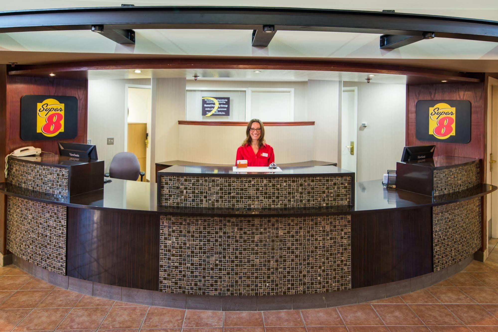 Super 8 By Wyndham Sherwood Park/Edmonton Area Extérieur photo